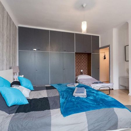 Cute Red Star Studio City Center Wien Exterior foto